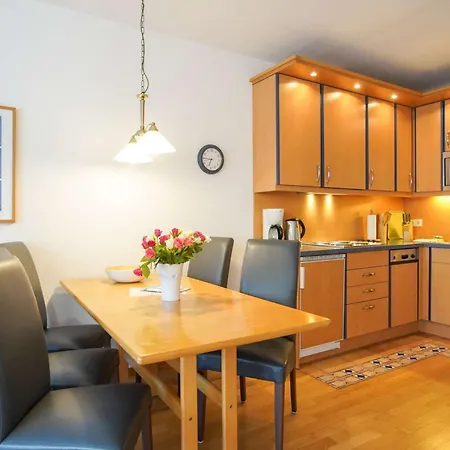 דירה Traumschiff - 1 בורקום