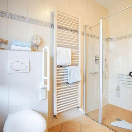 Traumschiff - 1 בורקום